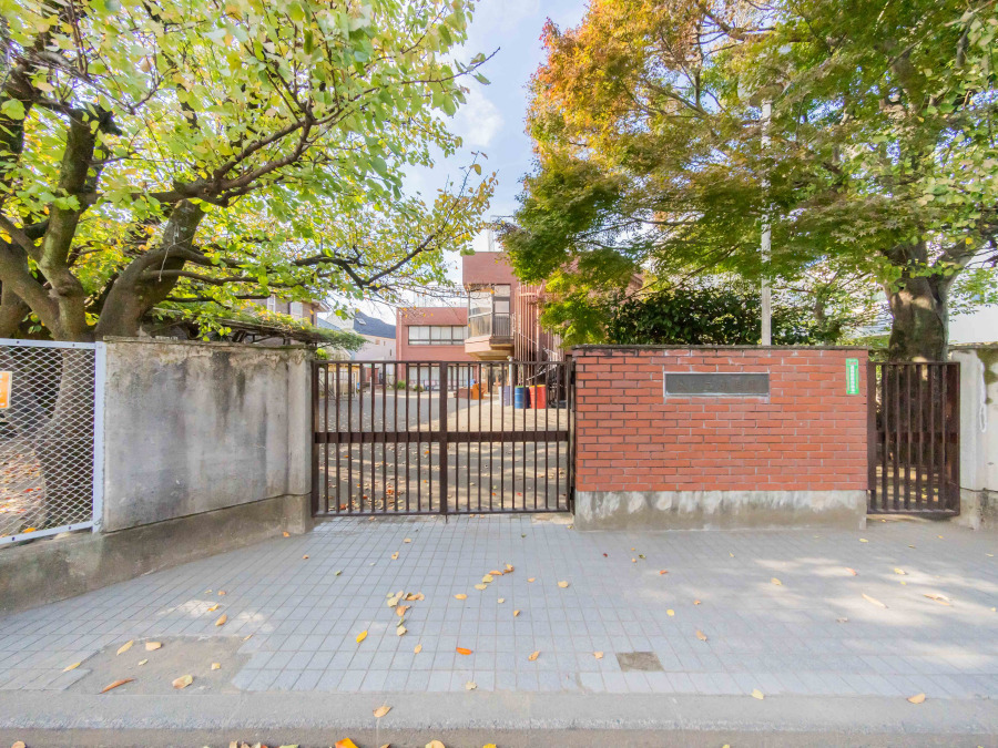 東寺尾幼稚園まで　約350ｍ