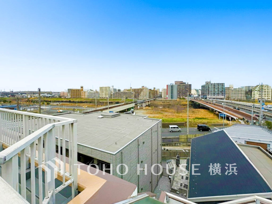 時の流れと共に装いを変える街の景観を独り占め。この街ならではの美しい風景を心ゆくまでお楽しみ下さい。