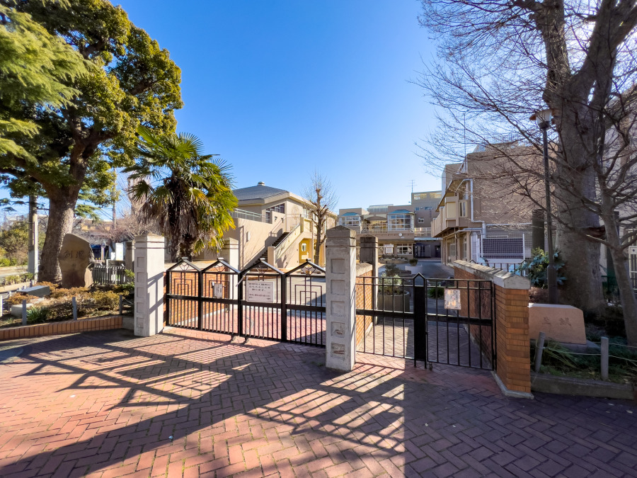 横浜市立大岡小学校　約1200ｍ