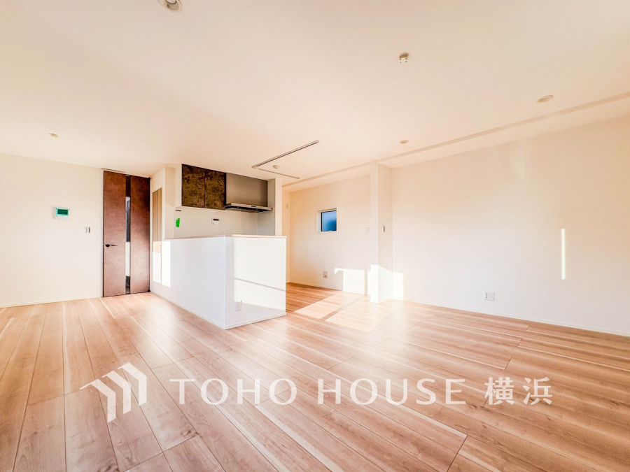 ここから始まる「日常」はご家族にとって大切で貴重な時間。少しでも豊かに、少しでも快適に。そんな想いから生まれた本邸宅は、これから先のお住まいをきっと支えてくれるはずです。