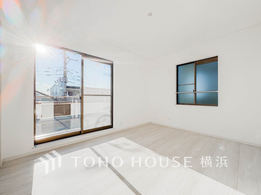 感性を育むプライベートルームはシンプルでスマートな空間。好みの空間で読書をしたり、音楽を聞いたりと一人の時間も充実したものにできます。