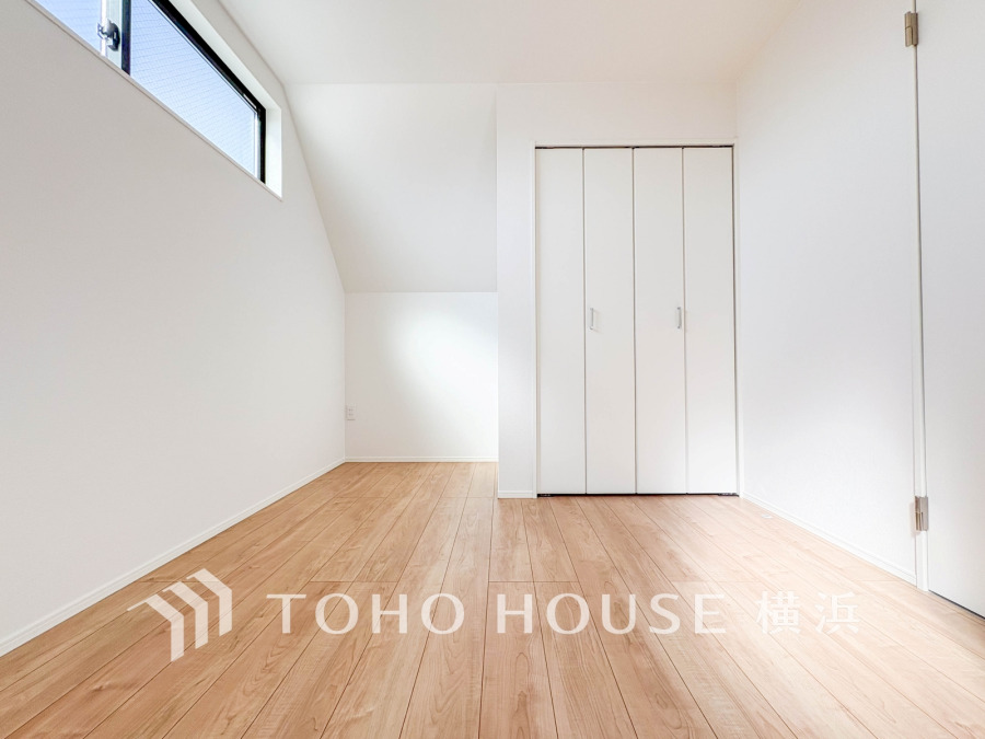 感性を育むプライベートルームはシンプルでスマートな空間。好みの空間で読書をしたり、音楽を聞いたりと一人の時間も充実したものにできます。