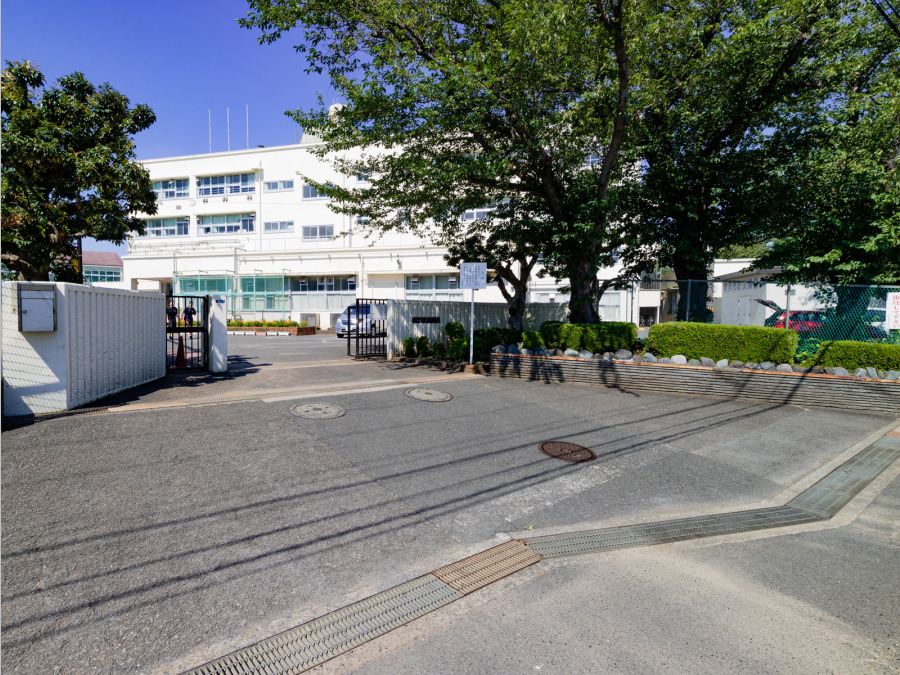 横浜市立中田中学校まで1000m