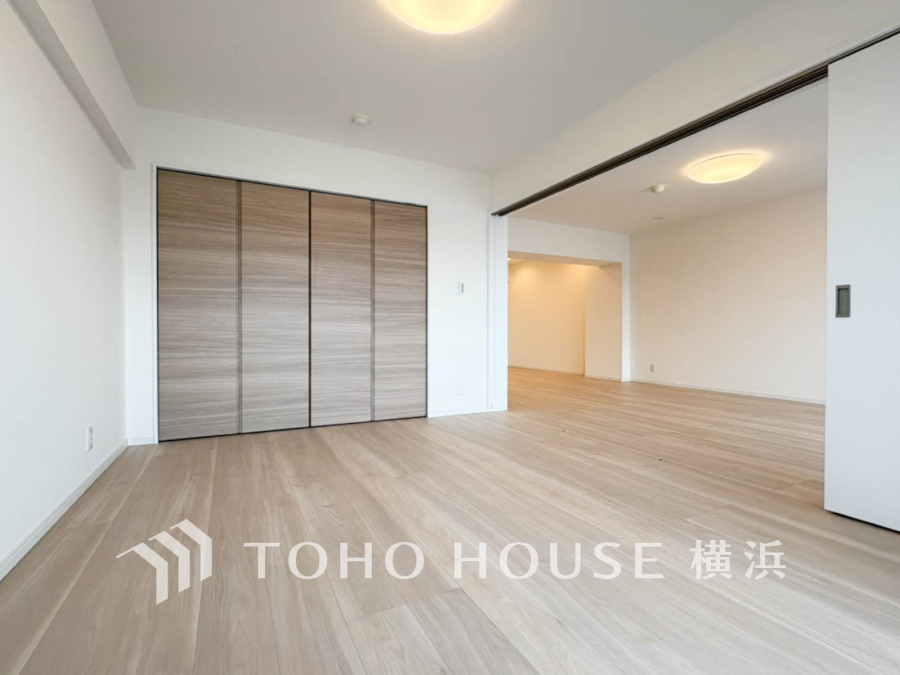 家族一人ひとりの大切なプライベート空間。趣味・感性で個性的に飾って頂けるようシンプルに仕上げてあります。自分時間を充実させながら心豊かなひとときを過ごすための大切な空間。