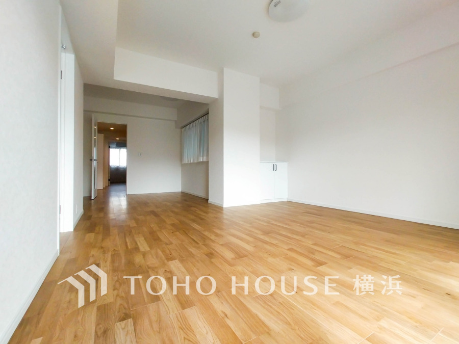 和やかで洗練された空間の演出。寛ぎとコミュニケーションを育む居心地のよい場所。