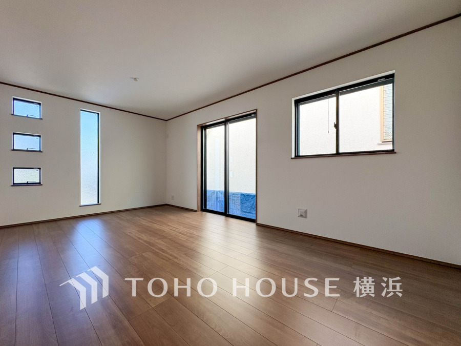 ご家族やお客様との時間など、多くの時を刻む空間。何気なく過ぎる時でさえも上質なひと時となる快適な空間を目指して。