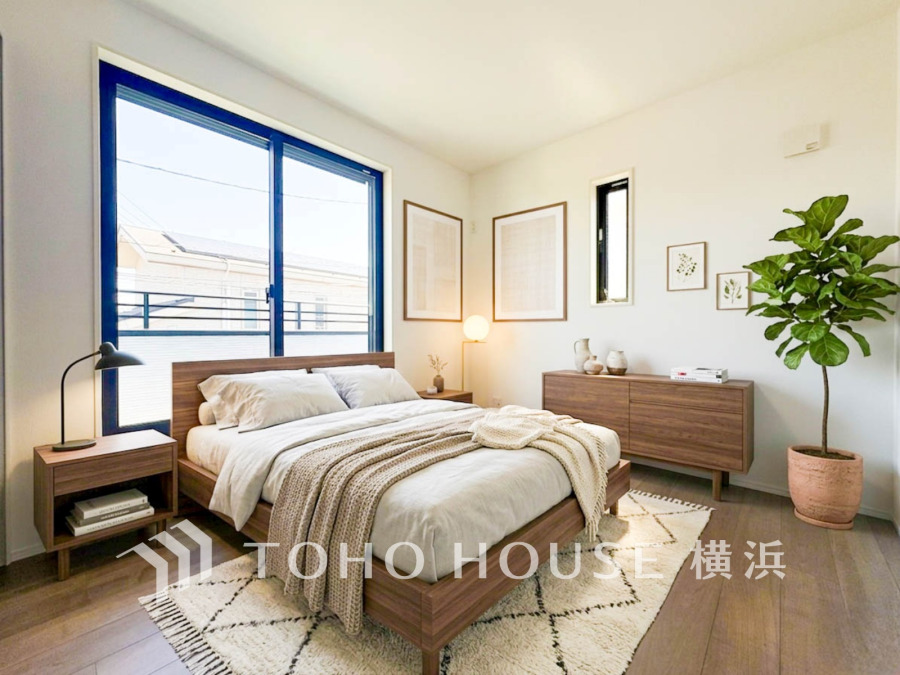 家族一人ひとりの大切なプライベート空間。趣味・感性で個性的に飾って頂けるようシンプルに仕上げてあります。（生成AIによるイメージです。家具・小物は販売価格に含まれません）