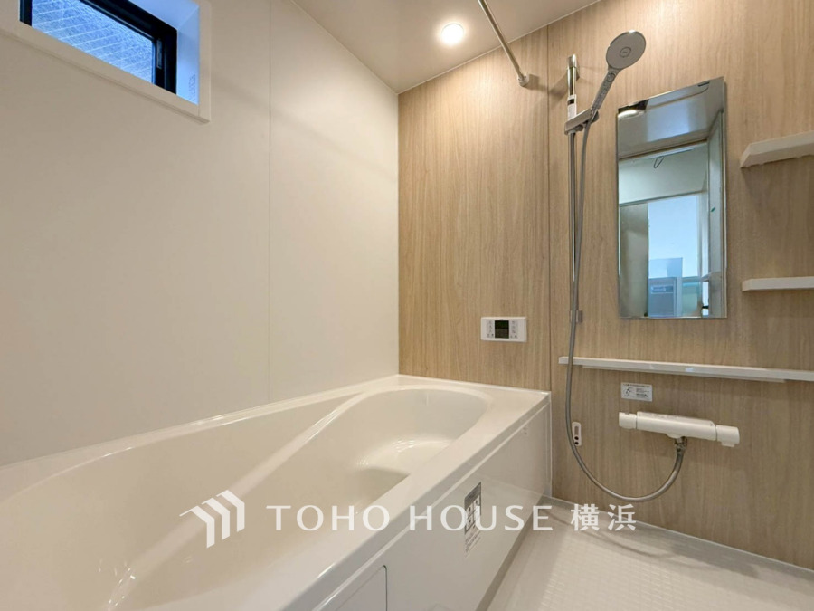 1日の疲れを取り心身を癒すことができる住まいの中のリラクゼーション空間、バスルーム。心からゆったりと寛いでいただけるよう、ゆとりのスペースを確保してます。