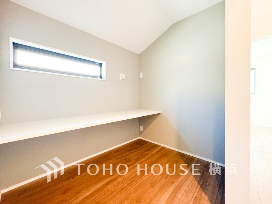 採光もアクセントの一つとして。プライベートルームにはやさしい光が射し込んでいて、この明るい好みの空間で読書をしたり、音楽を聞いたりと一人の時間も充実したものにできます。