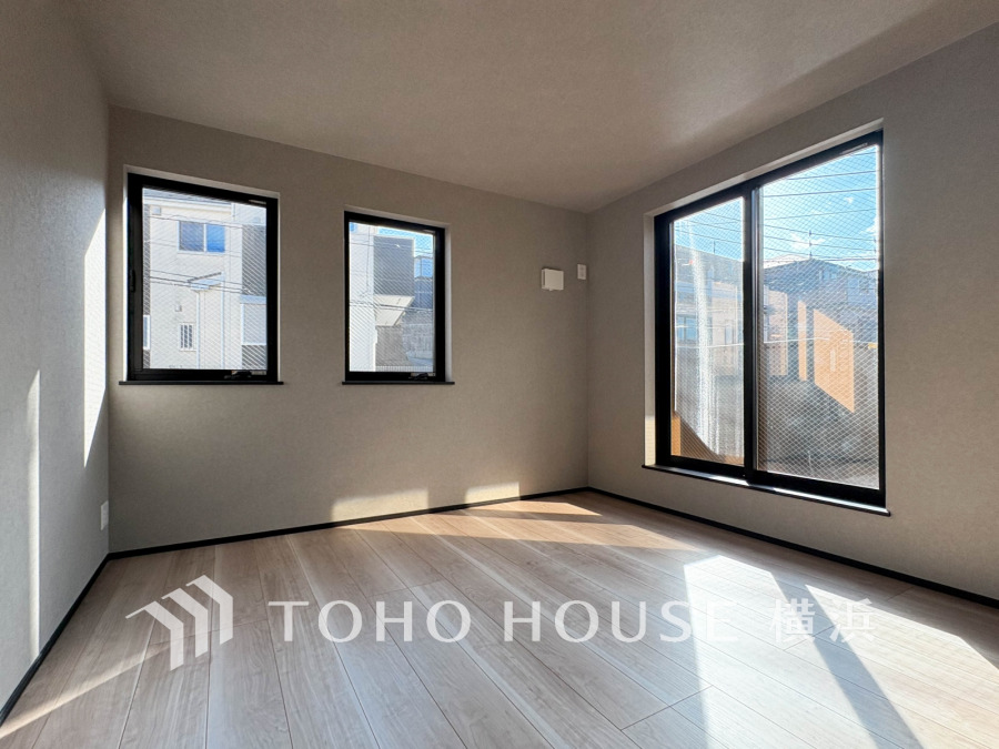 感性を育むプライベートルームはシンプルでスマートな空間。好みの空間で読書をしたり、音楽を聞いたりと一人の時間も充実したものにできます。