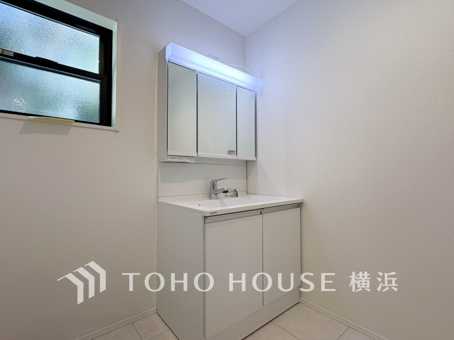 一日の始まりと終わりを心地よく演出してくれる、多彩な機能が備えられたパウダールーム。心地よいリフレッシュ空間です。