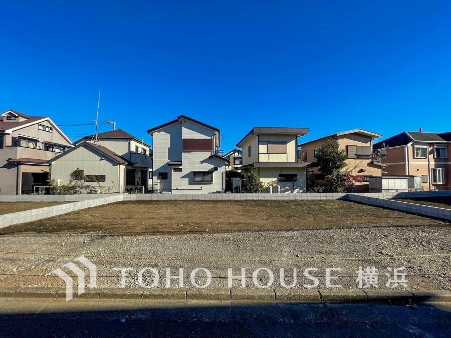 周辺は閑静な住宅街につき落ち着いた住環境
