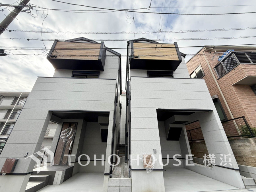 爽やかな青空の下に贅沢なほどに降り注ぐ陽光、豊かな居住性と、クオリティが見事に調和した住空間は、住まうことの喜びを感じさせてくれます。