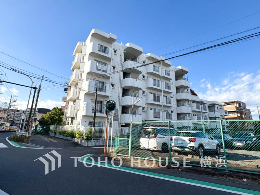 流行に左右されず、将来に渡って価値が継続する「上質」な佇まい。お洒落な雰囲気や自然の潤い、親しみやすさといった個性を、街に新たな価値をもたらし続ける。