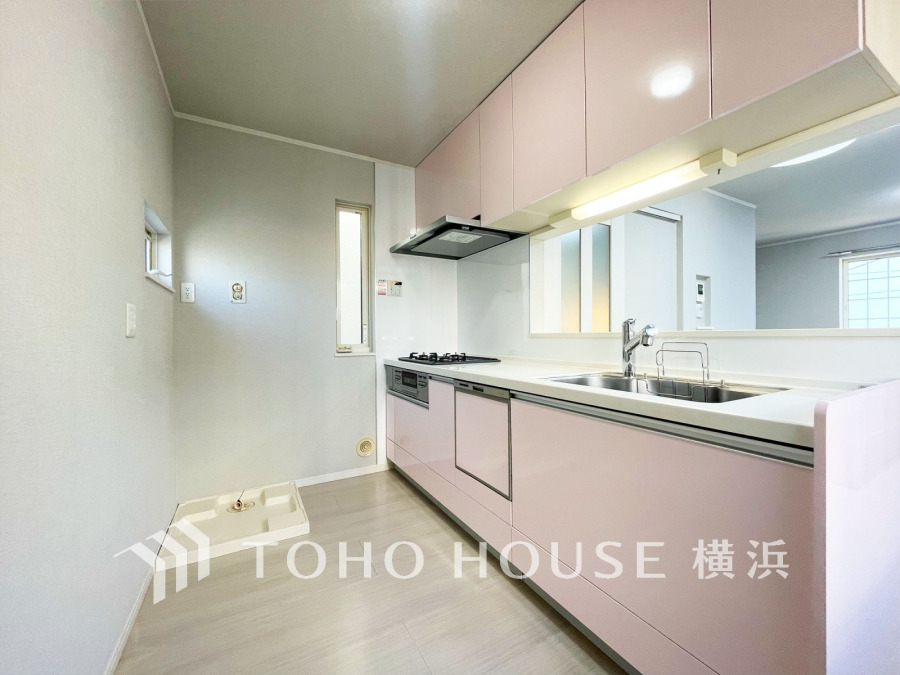 家族の健康を支えるキッチン。毎日使う場所だから気持よく使えて、居心地の良い空間に。
