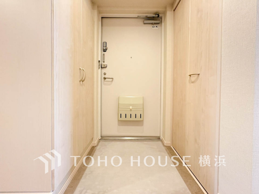 清潔感溢れる玄関がお出迎えする本邸宅の物語は、ここから始まる日常を期待させます。この場所には「希望」と「優越」で包み込んでくれる「特別」な空間があります。