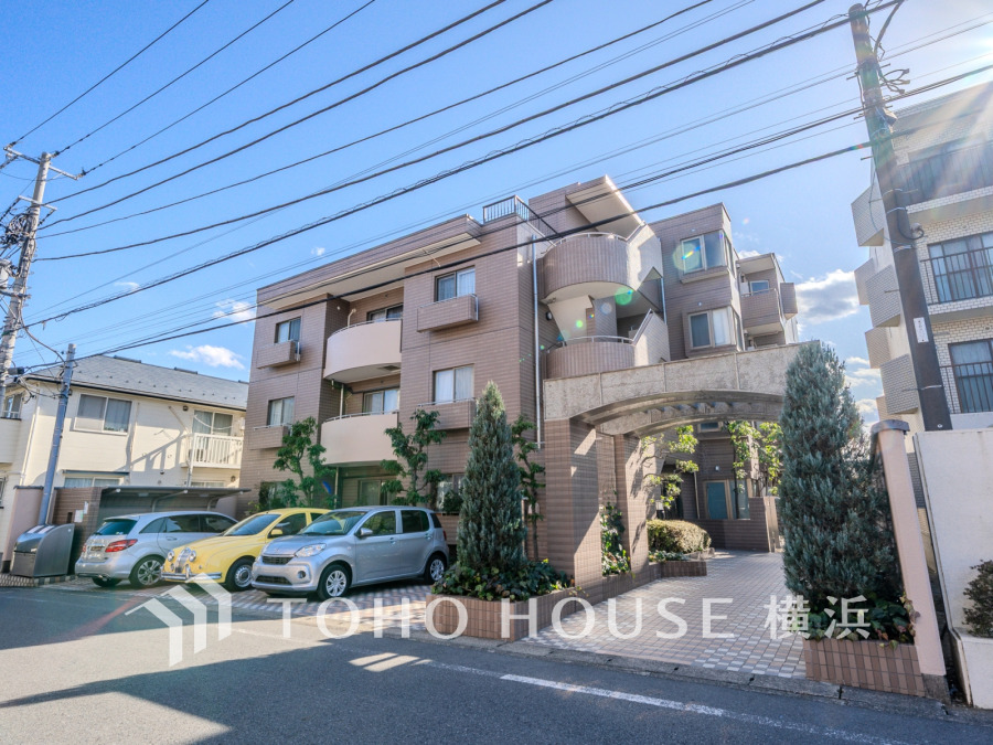 駅やお買物、教育施設が徒歩圏に揃う便利な住環境。快適な暮らしを叶える魅力あふれるロケーション。
