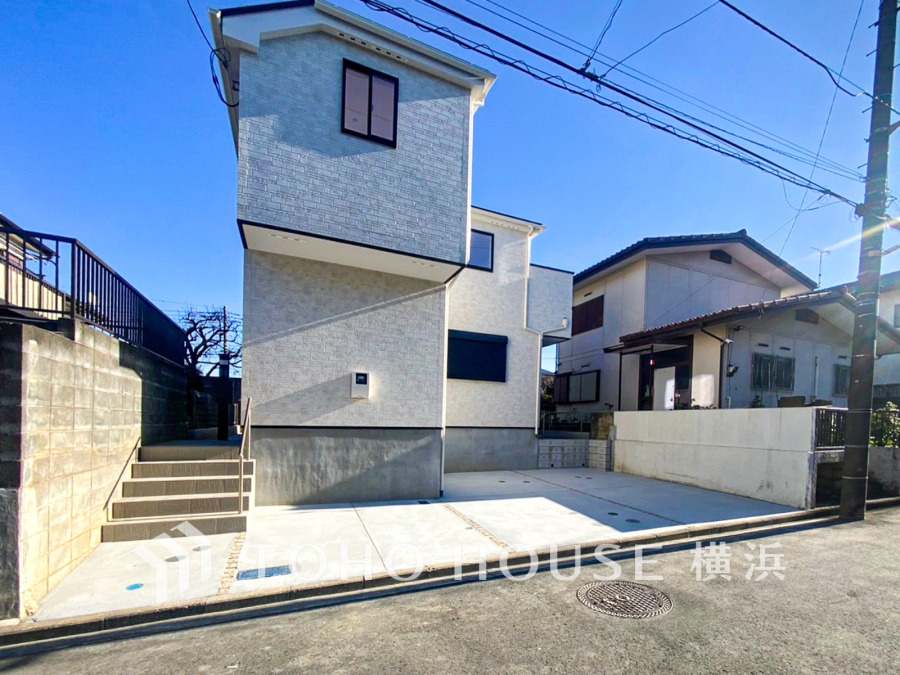 爽やかな青空の下に贅沢なほどに降り注ぐ陽光、豊かな居住性と、クオリティが見事に調和した住空間は、住まうことの喜びを感じさせてくれます。