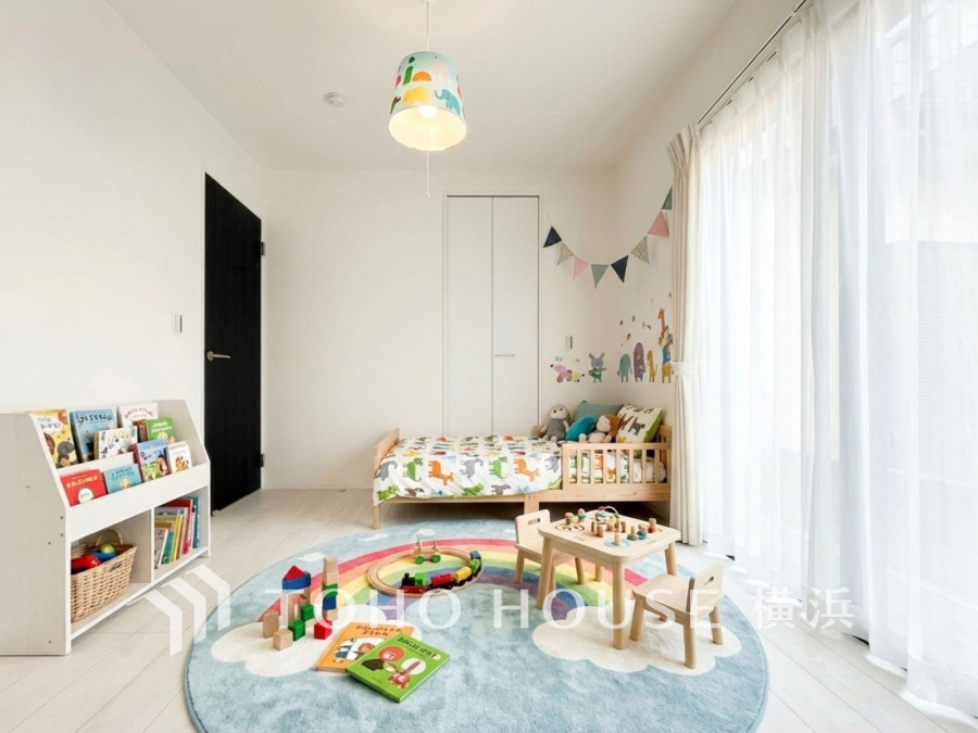 ２面採光の明るく爽やかな空間。プライベートな自分時間を快適に過ごせるお部屋です。
