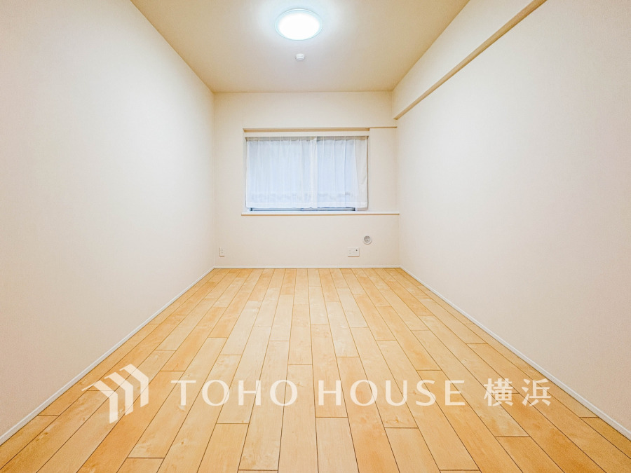 1日の疲れを癒し、心地よく寛げるようゆったりとした広さを確保しています。プライベートタイムをより優雅に穏やかに…。落ち着いた雰囲気を紡ぎます。