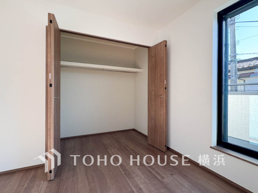 お客様の求める本当の“住み心地”とは何なのか。そのための一手間一工夫を惜しみません。街並みや周辺の環境に呼応しながら、美しく、そして毎日の暮らしを考慮した機能性の高い住まい。