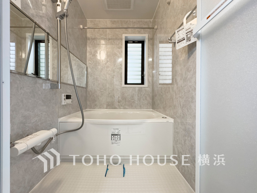 1日の疲れを取り心身を癒すことができる住まいの中のリラクゼーション空間、リラックスできるよう優しいカラーをチョイスしました。時を忘れるほどのんびりできる空間に。