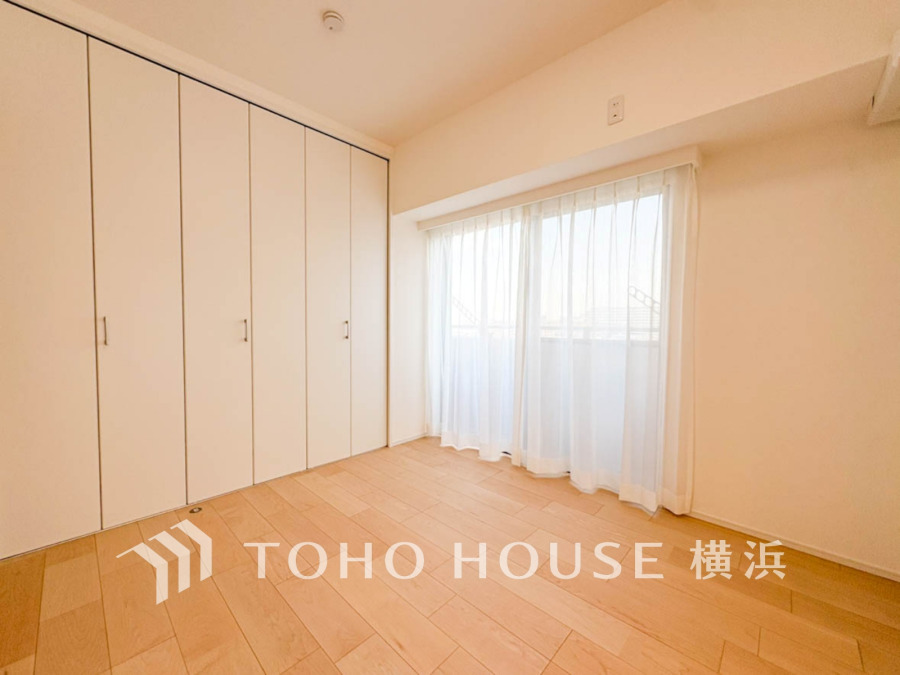 家族一人ひとりの大切なプライベート空間。趣味・感性で個性的に飾って頂けるようシンプルに仕上げてあります。自分時間を充実させながら心豊かなひとときを過ごすための大切な空間。