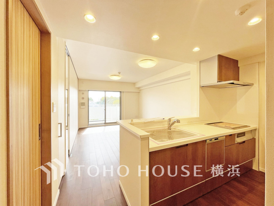 上質な時間を育む暮らしのメインステージ。寛ぎとコミュニケーションを育む居心地のよい場所。