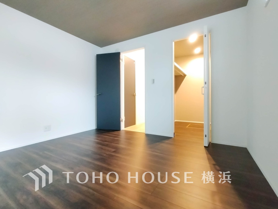 穏やかな寛ぎを届ける上質仕様のゆとりあるお部屋。自分時間を充実させながら心豊かにできるプライベート空間。