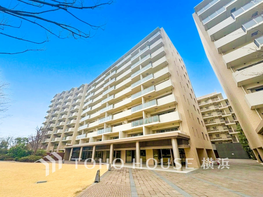 時間のゆとりと空間、爽やかな陽光がもたらす光と風を贅沢なまでに感じる暮らしが始まります。