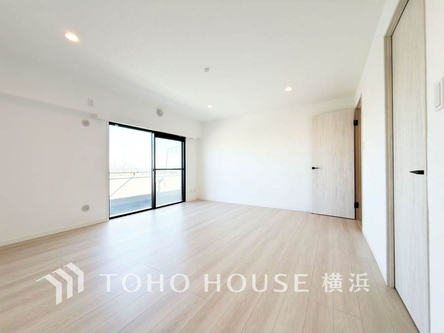 穏やかな寛ぎを届ける上質仕様のゆとりあるお部屋。自分時間を充実させながら心豊かにできるプライベート空間。