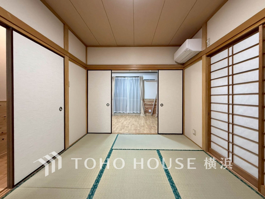 家族団らんのできる和の空間。お客様のおもてなしにも良さそうです。畳の香りに癒され、和の空間を感じることのできる落ち着きある一部屋です。