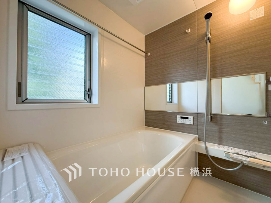 1日の疲れを取り心身を癒すことができる住まいの中のリラクゼーション空間、バスルーム。心からゆったりと寛いでいただけるよう、ゆとりのスペースを確保してます。