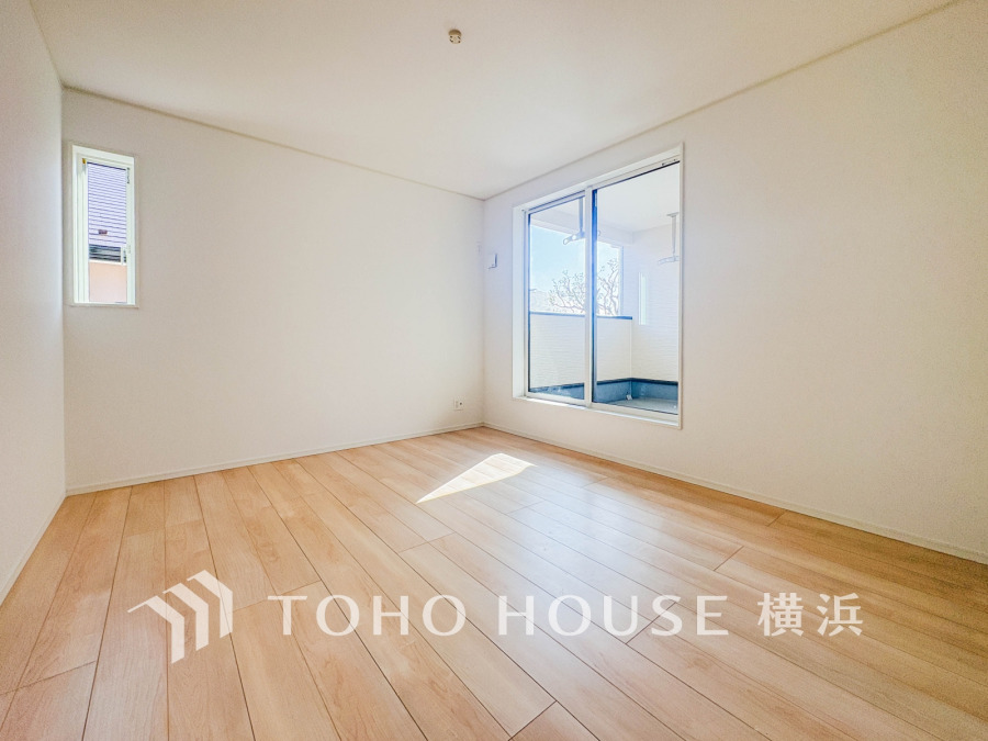 穏やかな寛ぎを届ける上質仕様のゆとりあるお部屋。自分時間を充実させながら心豊かにできるプライベート空間。