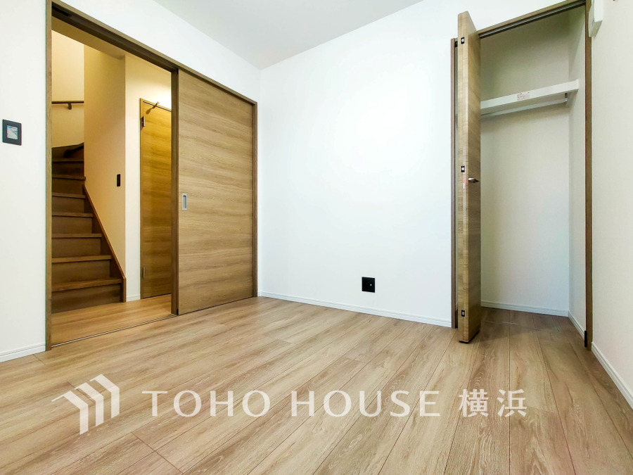 感性を育むプライベートルームはシンプルでスマートな空間。好みの空間で読書をしたり、音楽を聞いたりと一人の時間も充実したものにできます。