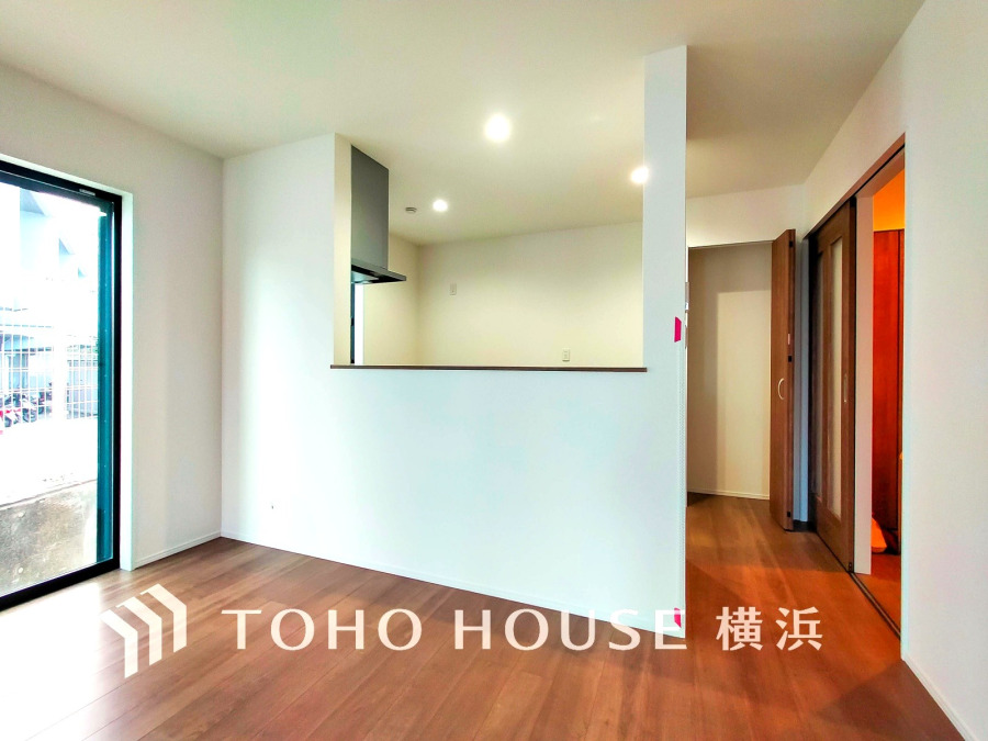 ご家族やお友達との時間など、多くの時を刻む空間。何気なく過ぎる時でさえも上質なひと時となる快適な空間を目指して。