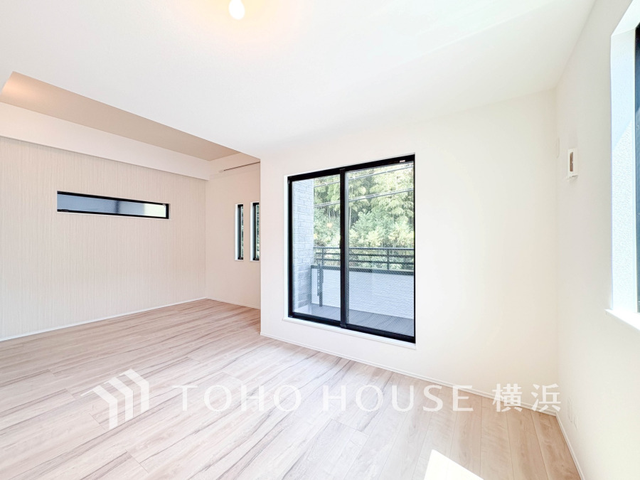一日の中で多くの時間を過ごすことになる住まいだからこそ、いつも穏やかな空間であるように心掛けています。構成する建材などへの配慮が、住まう方の健康を守ります。