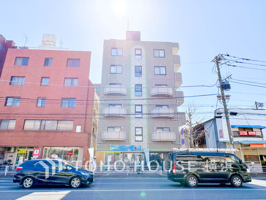 時間のゆとりと空間、爽やかな陽光がもたらす光と風を贅沢なまでに感じる暮らしが始まります。
