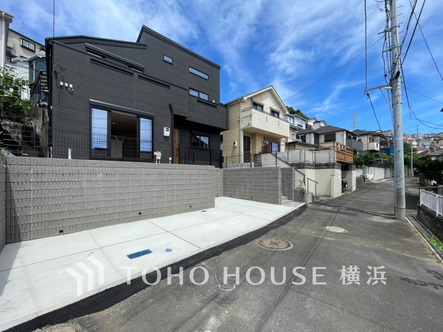 忙しく過ぎゆく日常を置き去るほど、ゆったりした時間が流れる住環境。『快適』は「家」と「街」と「環境」が調和した時に訪れるだと改めて感じさせてくれます。