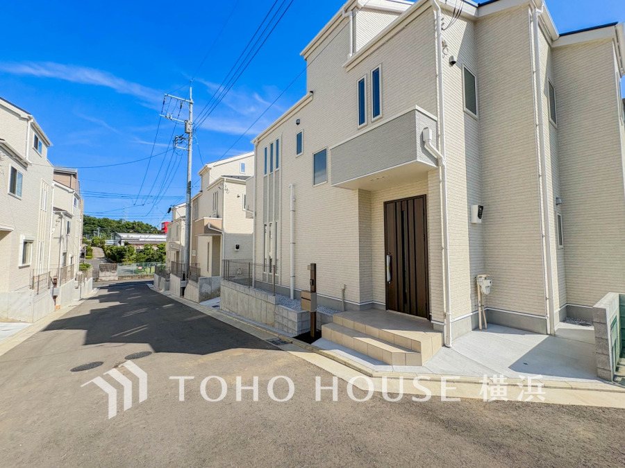 忙しく過ぎゆく日常を置き去るほど、ゆったりした時間が流れる住環境。『快適』は「家」と「街」と「環境」が調和した時に訪れるのだと改めて感じさせてくれます。