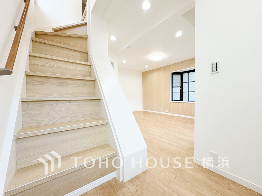 環境の良い場所にセンス良く暮らしたい、こだわりの室内には至福のシーンが繰り広げられます。