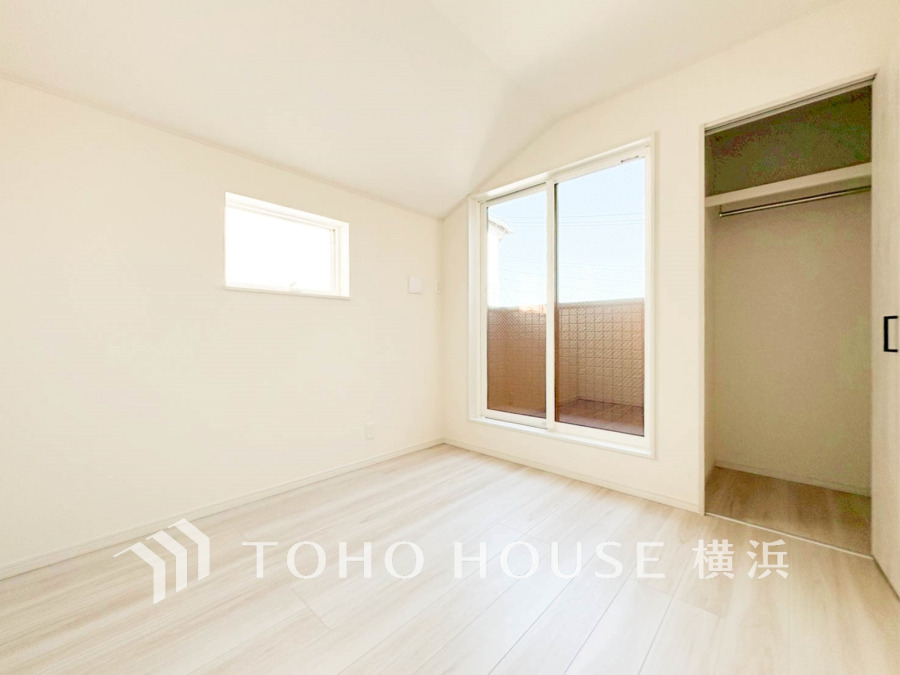 穏やかな寛ぎを届ける上質仕様のゆとりあるお部屋。自分時間を充実させながら心豊かにできるプライベート空間。