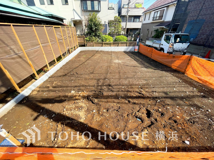 建築条件付きの土地のご紹介です。お好きな間取りで建築可能なフリープラン物件。（参考プランもございます）