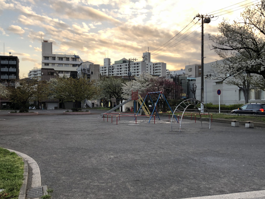 天王町公園　約140ｍ