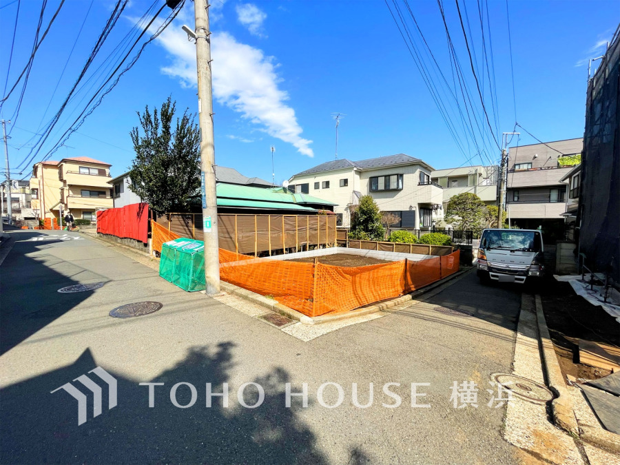 接道状況：西側 幅員約3.7ｍ 公道、南側 幅員約2.7ｍ 公道