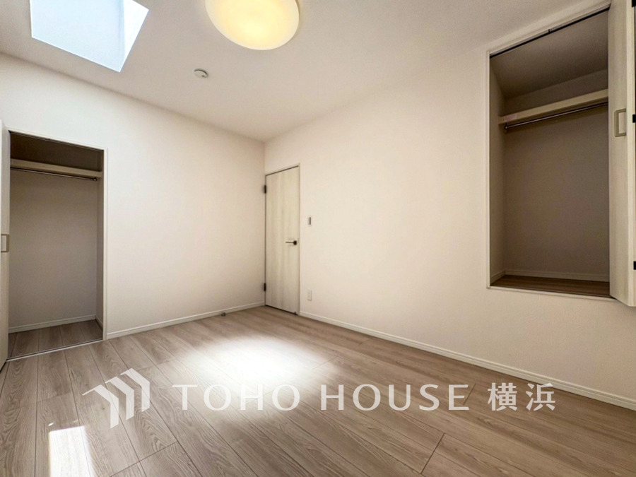 穏やかな寛ぎを届ける上質仕様のゆとりあるお部屋。自分時間を充実させながら心豊かにできるプライベート空間。