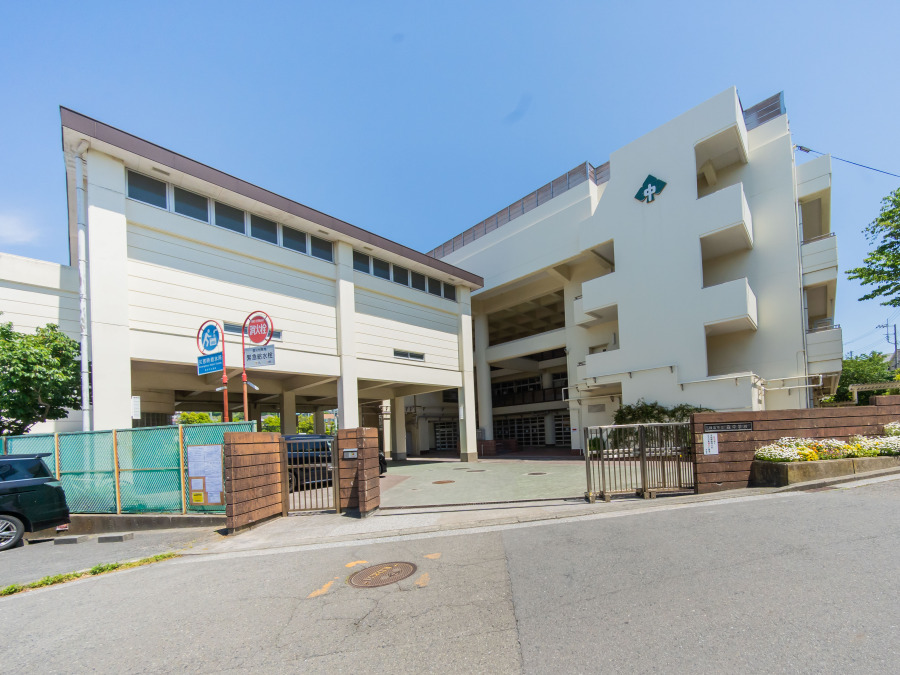 横浜市立森中学校…約1,400ｍ