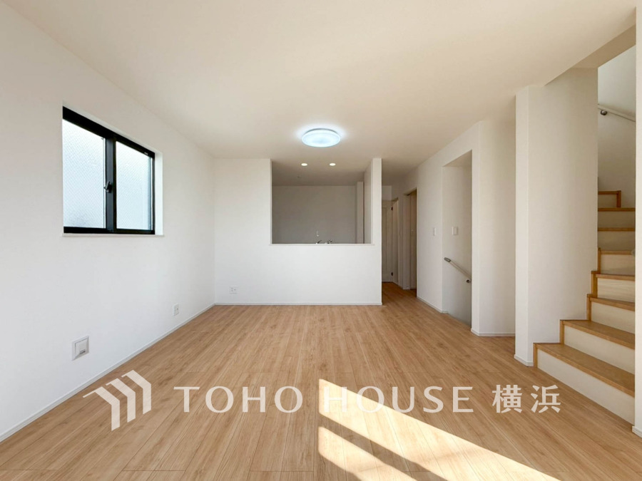 ご家族やお客様との時間など、多くの時を刻む空間。何気なく過ぎる時でさえも上質なひと時となる快適な空間を目指して。