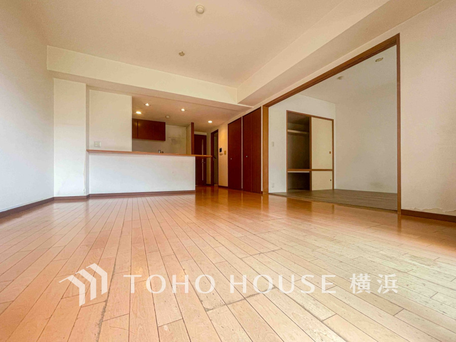 一日の中で多くの時間を過ごすことになる住まいだからこそ、いつも穏やかな空間であるように心掛けています。構成する建材などへの配慮が、住まう方の健康を守ります。