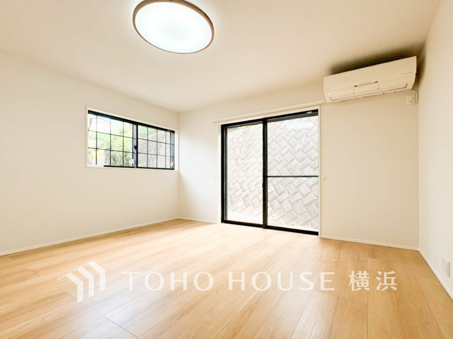 感性を育むプライベートルームはシンプルでスマートな空間。好みの空間で読書をしたり、音楽を聞いたりと一人の時間も充実したものにできます。